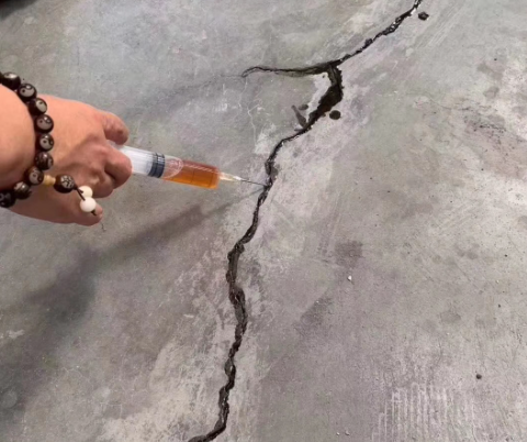 果洛混凝土裂缝修补技术详解​