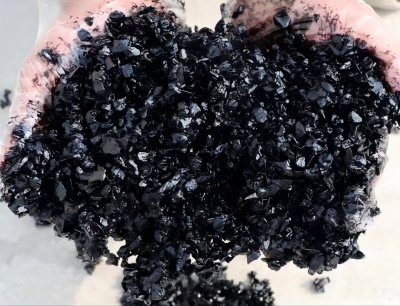 果洛沥青冷补料（沥青砂）的优势特点与施工流程解析